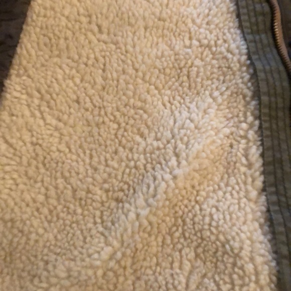 Abercrombie and Fitch Sherpa lined cargo jacket - Picture 3 of 4